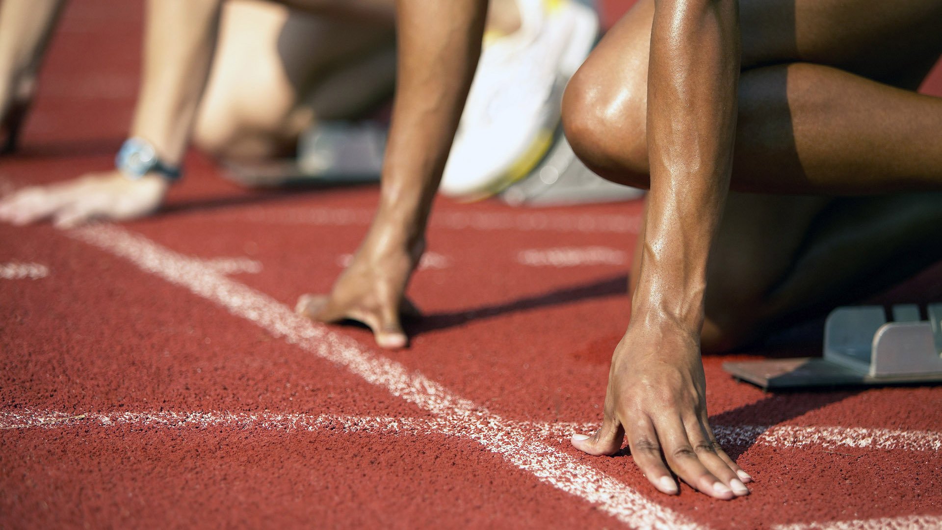 爱游戏体育（AYX）官方APP下载-跳水预赛南非队稳定晋级，南非跳远运动员